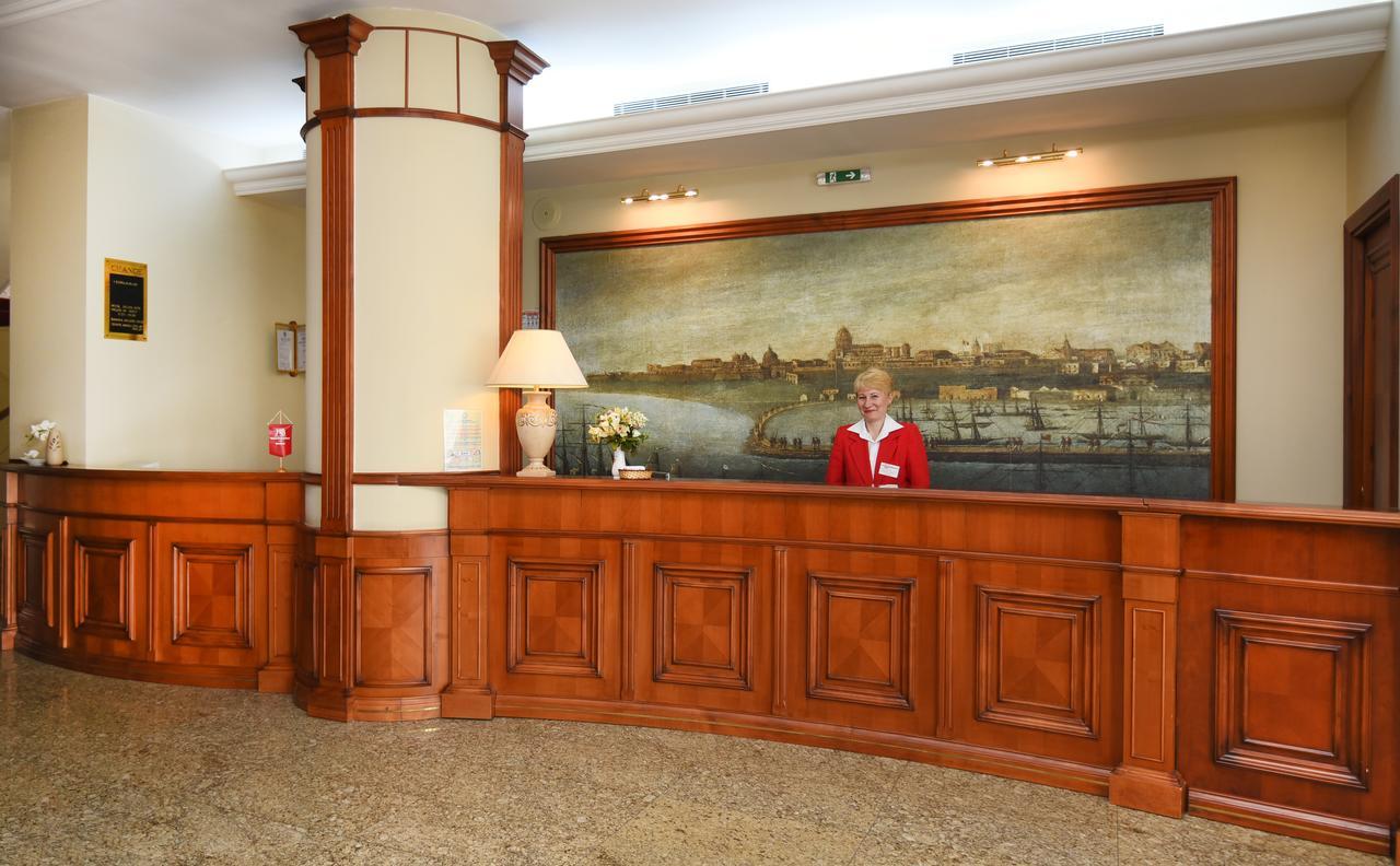 Hotel Belvedere Brăila Exterior foto